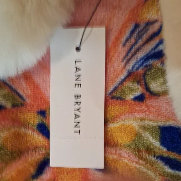 Lane Bryant Faux Fur Pull Through Scarf NWT - Picture 2 of 5